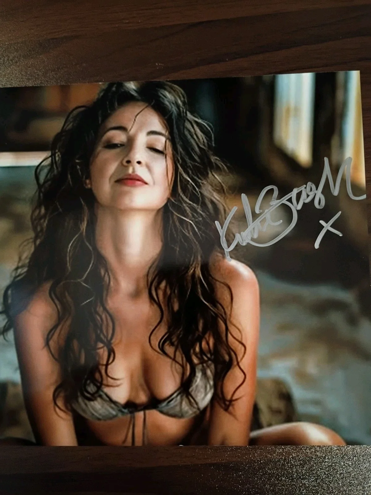 Kate Bush Signed 8x10 COA W/ Matching Numbered Sticker, image 2
