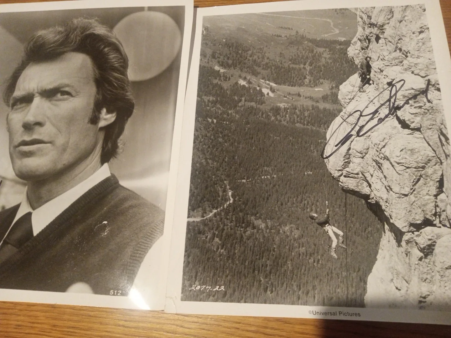 2 Authentic Clint Eastwood Universal Studios Movie The Eager Sanction Signed, image 3