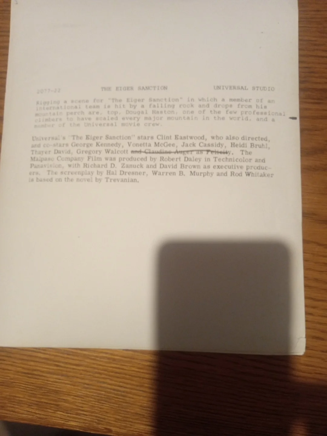 2 Authentic Clint Eastwood Universal Studios Movie The Eager Sanction Signed, image 5