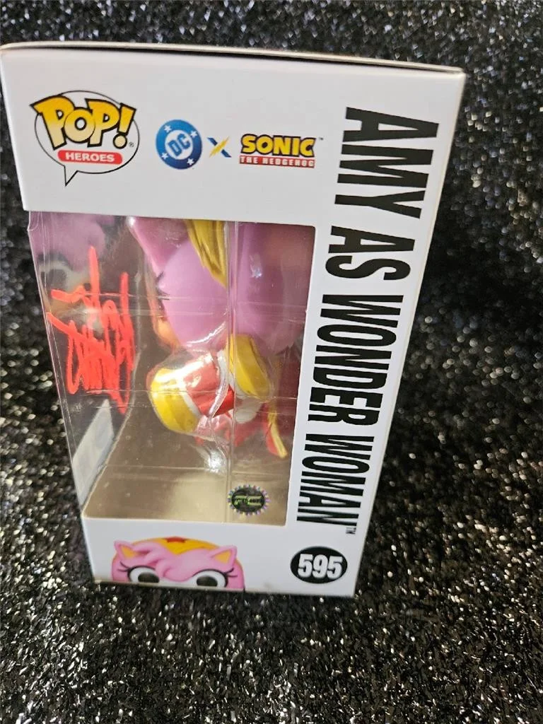 LYNDA CARER — LYNDA CARTER SIGNED AUTOGRAPHED FUNKO POP! 595 SONIC AMY AS WONDER WOMAN W/ COA, изображение 4