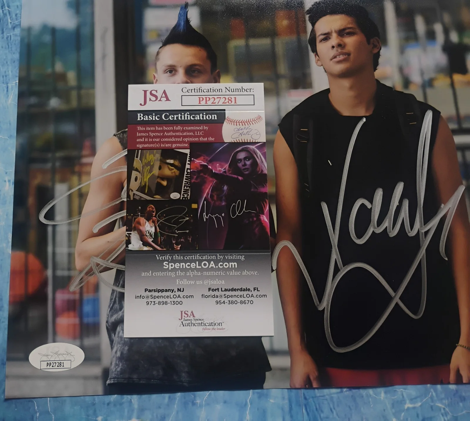 Xolo Mariduena & Jacob Bertrand Signed 8x10 Photo JSA COA Cobra Kai NO US TARIFF, изображение 5