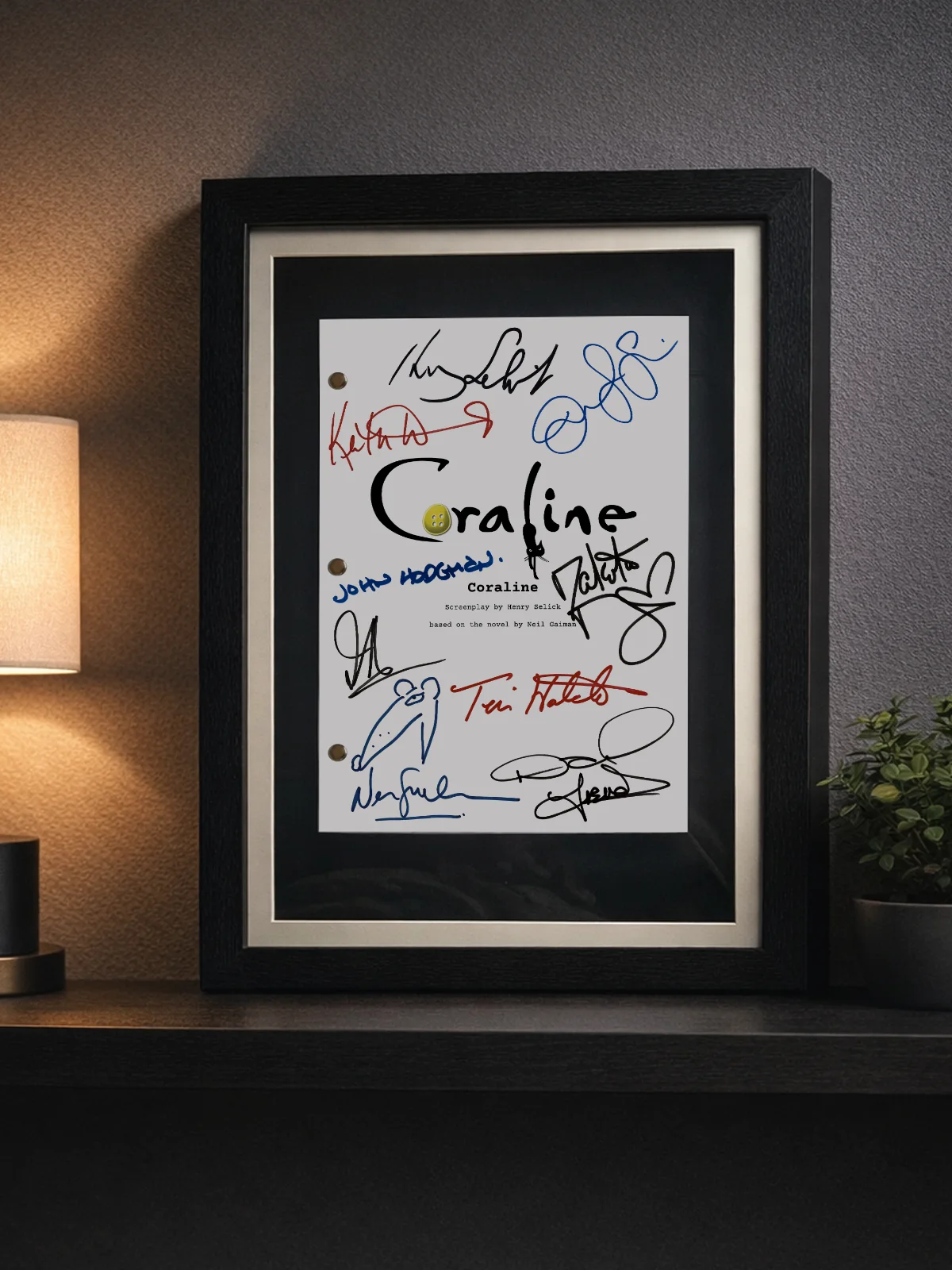 Coraline, Signed Movie Script, Full Screenplay Reproduction inc Cast Autographs, изображение 2
