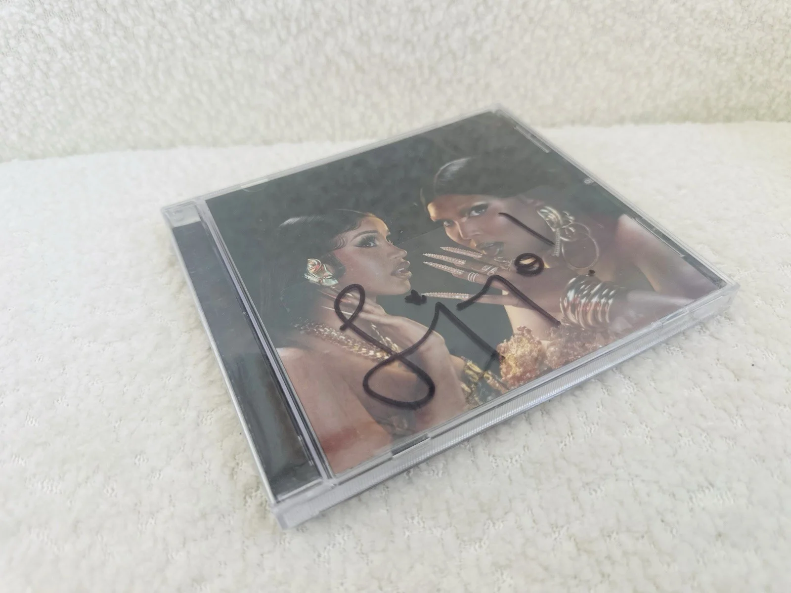Brand New Lizzo Signed Disc DC Unopened!, image 2