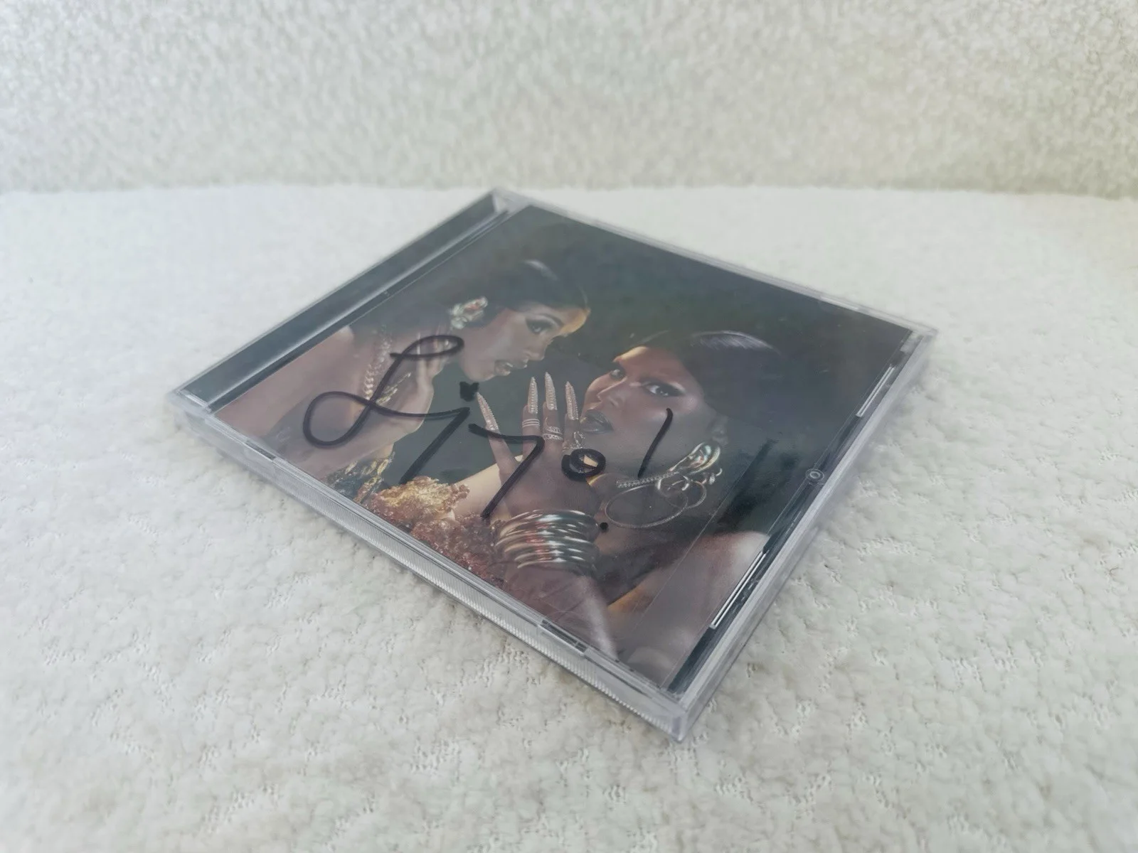 Brand New Lizzo Signed Disc DC Unopened!, image 3
