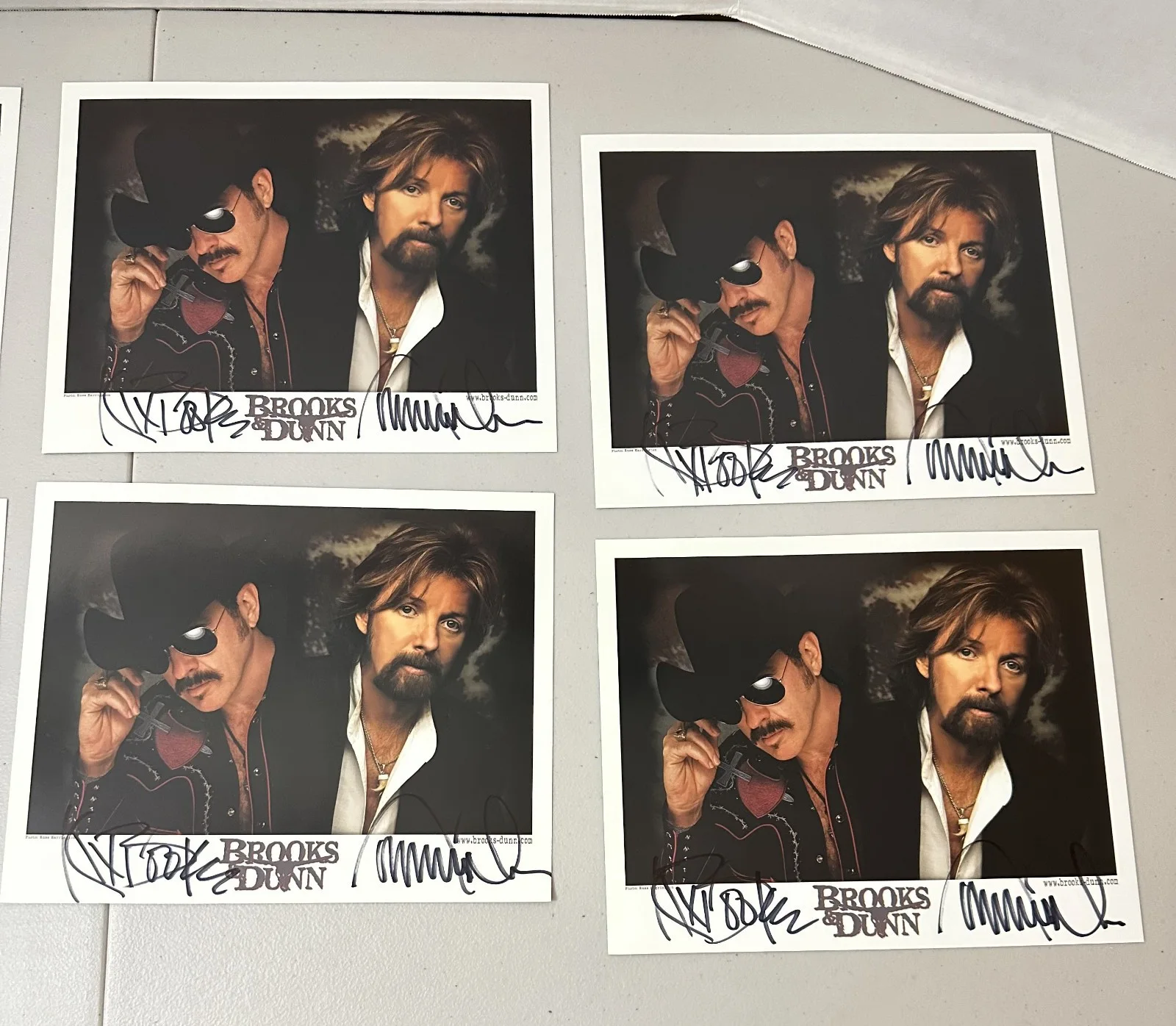 Brooks & Dunn Autographed Hand Signed 8x10 Promo Photos LOT of 8 Total. WOW!, изображение 3