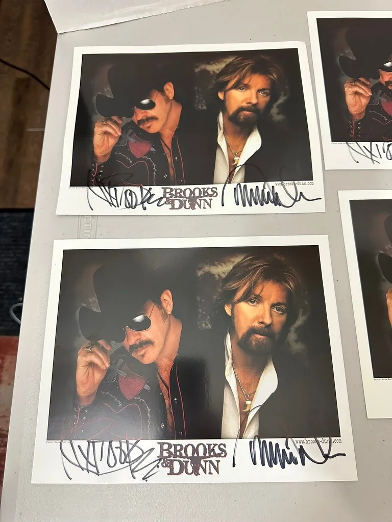 Brooks & Dunn Autographed Hand Signed 8x10 Promo Photos LOT of 8 Total. WOW!, изображение 4