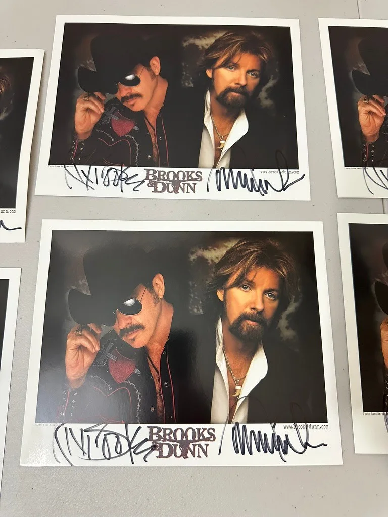 Brooks & Dunn Autographed Hand Signed 8x10 Promo Photos LOT of 8 Total. WOW!, изображение 5