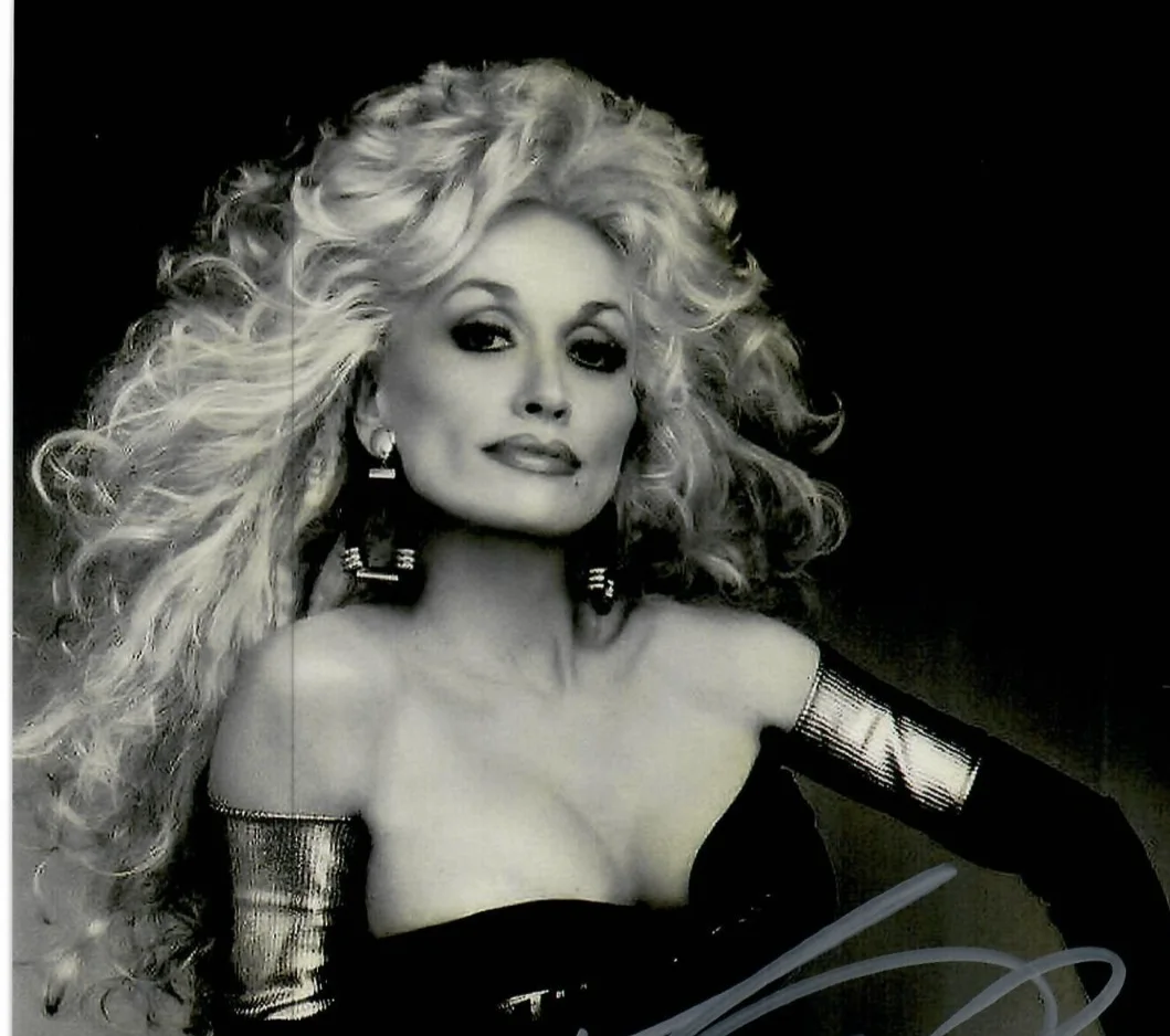 Dolly Parton Singer Actress Chippendales Signed Autographed 8x10 Photo TTM COA, image 3