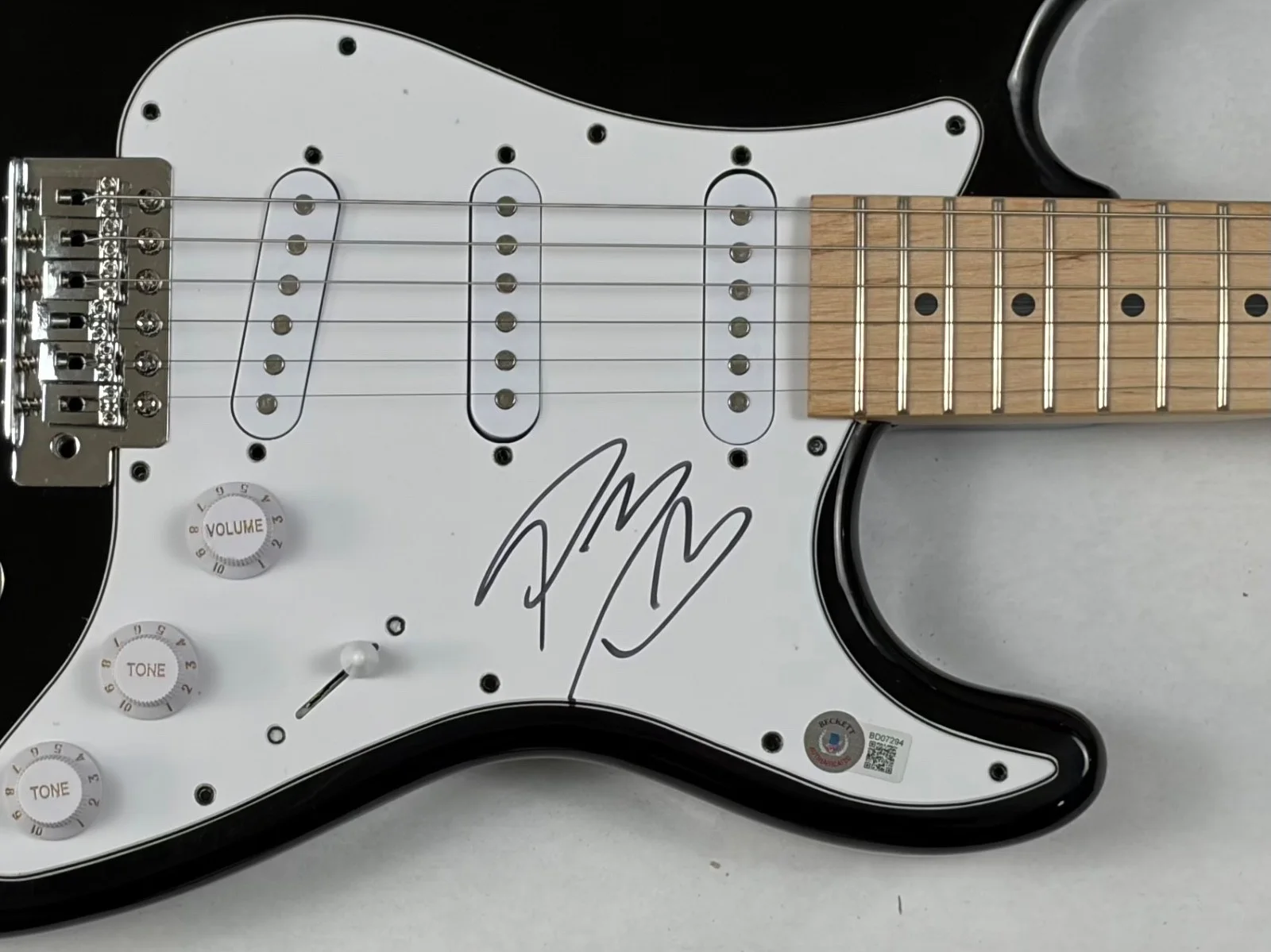 Post Malone Signed Autograph Electric Guitar Hollywood's Bleeding Beckett COA, изображение 3