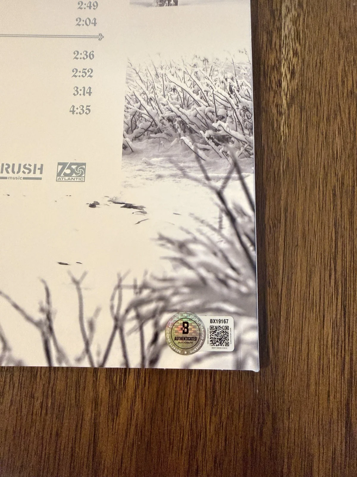 Rivers Cuomo ‘Weezer’ Band Signed Vinyl Album ‘SZNZ: Winter’ Autograph Beckett, изображение 3