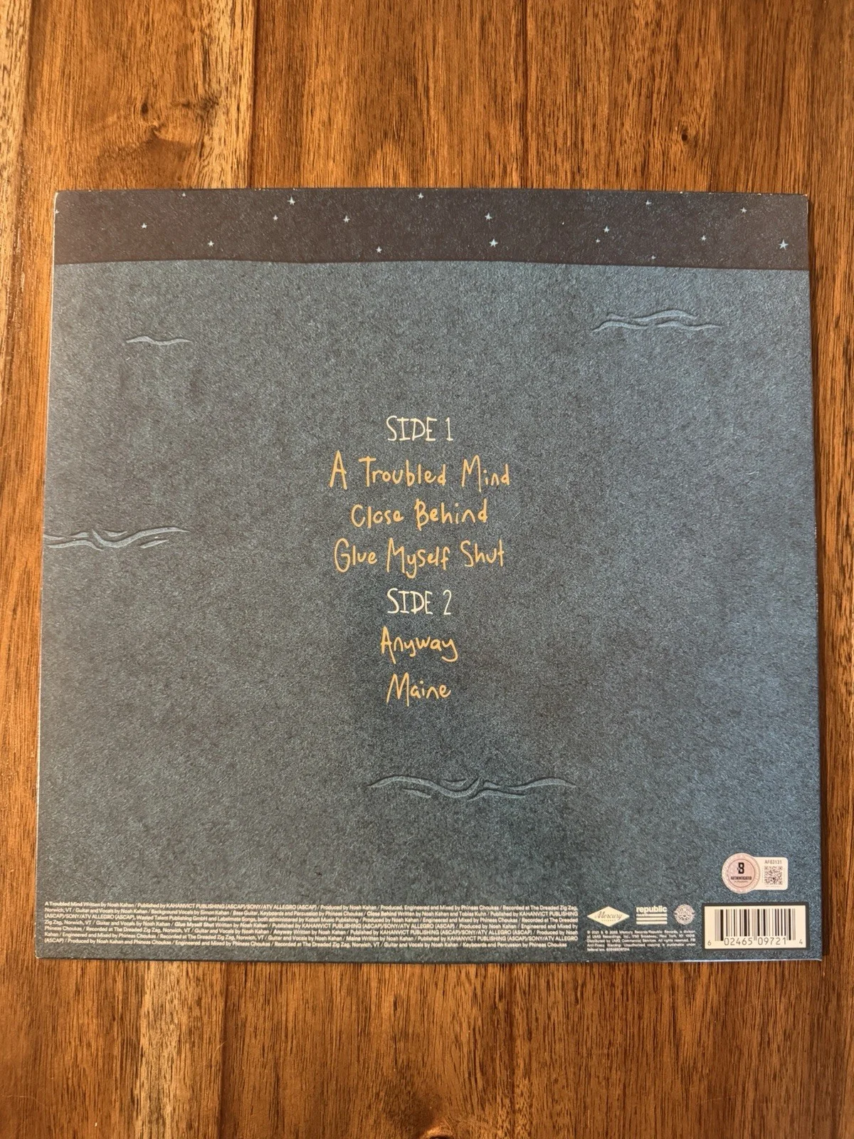 ‘Noah Kahan’ Signed Autograph Vinyl Album ‘Cape Elizabeth’ Beckett LOA, image 3