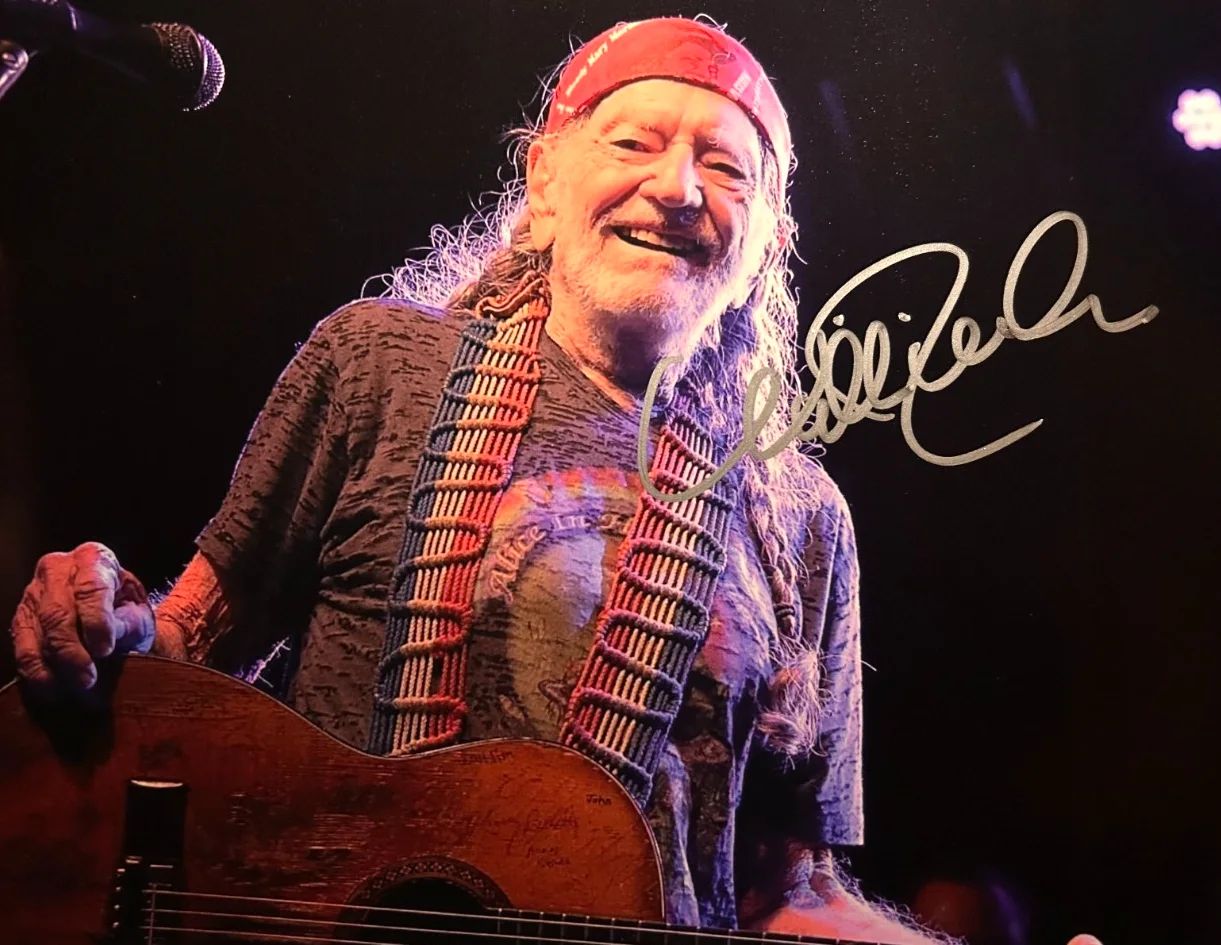 WILLIE NELSON Signed 8x10" Authentic Original Autographs GENUINE w/COA, image 3