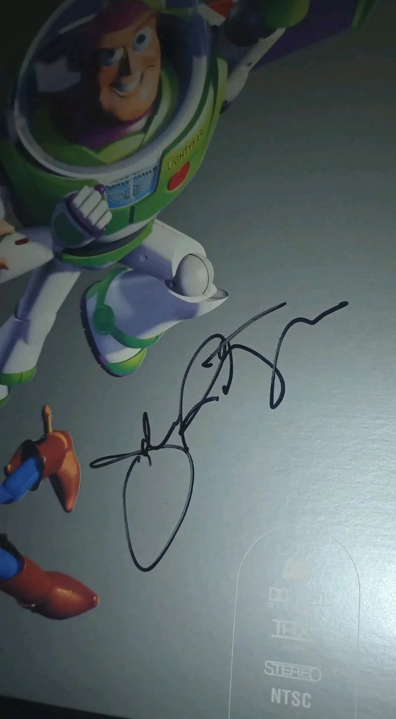 John Ratzenberger — Toy Story Deluxe LD Box Set Signed John Ratzenberger 2x w/6 Vinylmations, изображение 3