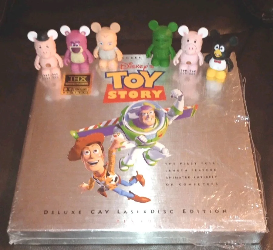 John Ratzenberger — Toy Story Deluxe LD Box Set Signed John Ratzenberger 2x w/6 Vinylmations, изображение 4
