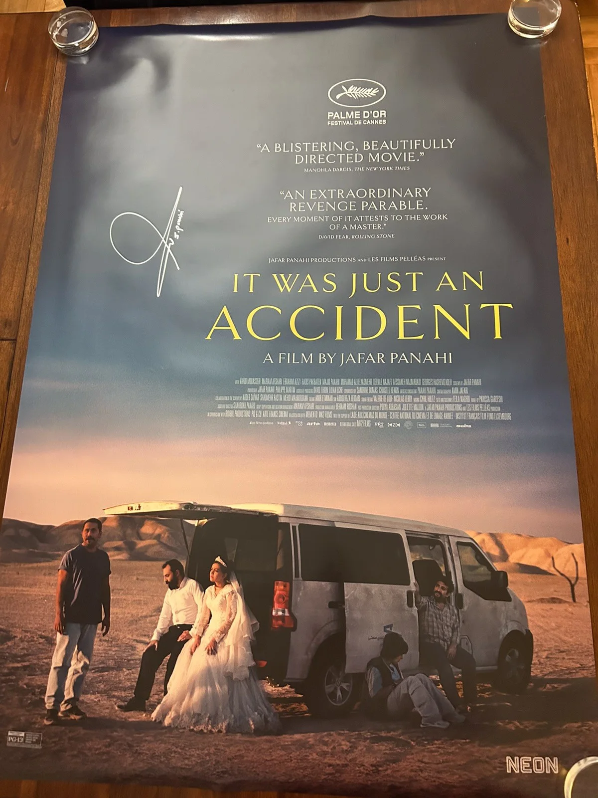 Jafar Panahi — IT WAS JUST AN ACCIDENT Poster SIGNED by JAFAR PANAHI, 27x40 Original 1-Sheet, изображение 2