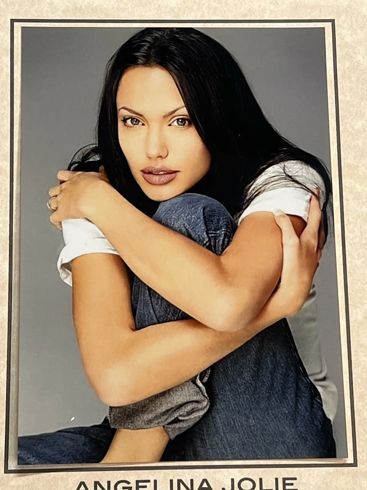 Angelina Jolie — Vintage Angelina Jolie Signature Cut Display w/ Photo & Sunways4U COA, изображение 2