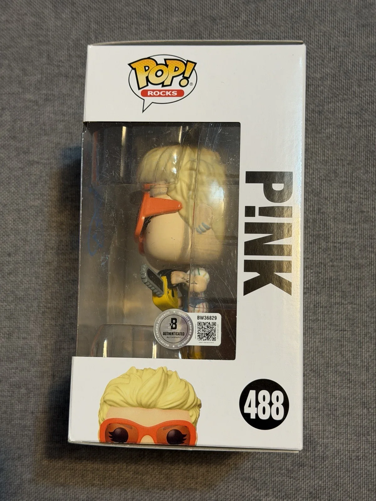 Pink Signed Autograph Funko Pop 488 Beckett COA P!nk Alecia Moore SO WHAT, image 2