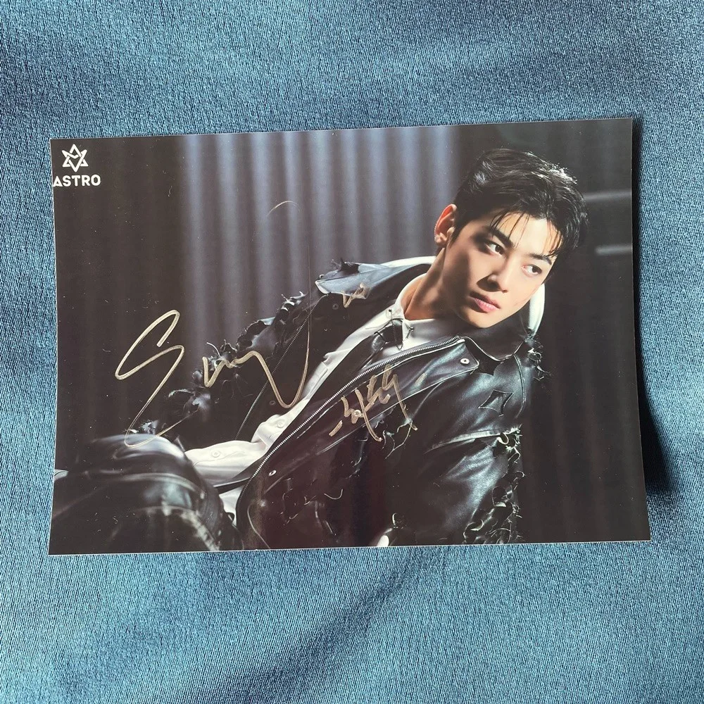 ASTRO Cha EunWoo Autographed Photo 5*7 Autographs K-POP Collectibles 2025a, image 2