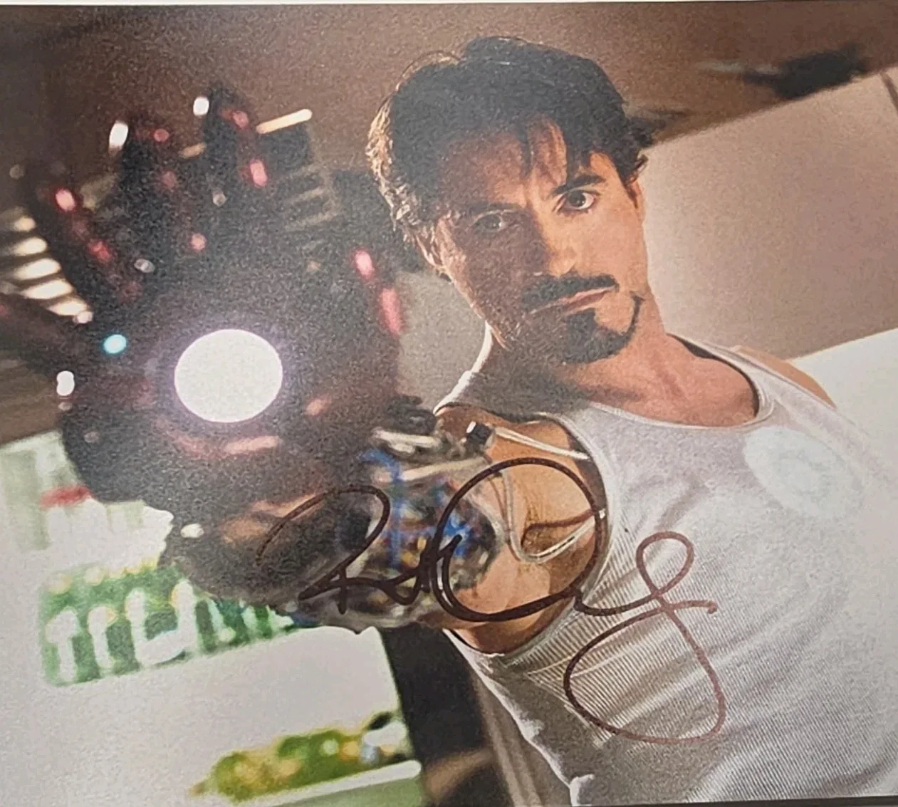 Robert Downey Jr — Robert Downey Jr. Signed Iron Man 11x14 Movie Photograph w/ PRO-Cert COA, image 4
