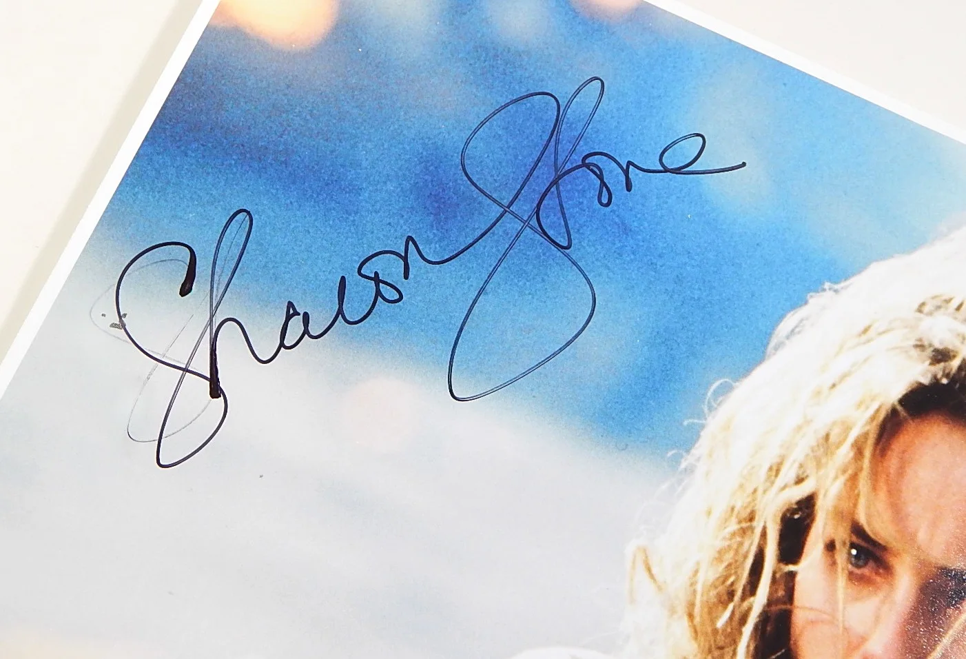 Sharon Stone — Sharon Stone Signed Color Photo 16x20 Auto Steiner COA The Quick and The Dead, изображение 2