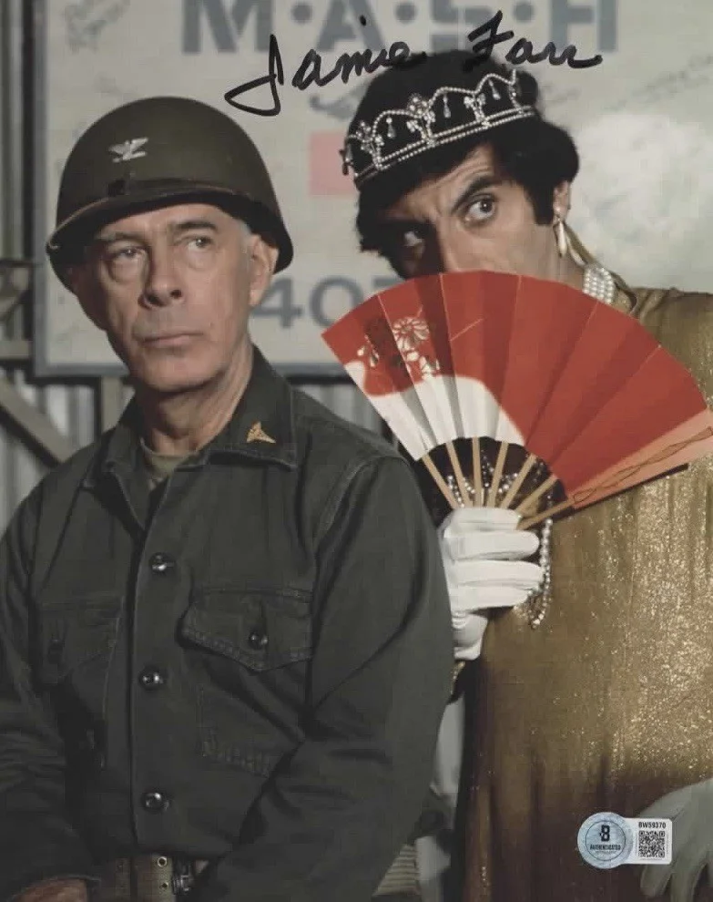 Jamie Farr — JAMIE FARR RARE SIGNED AUTOGRAPHED M.A.S.H 8x10 PHOTO COA BECKETT BAS KLINGER