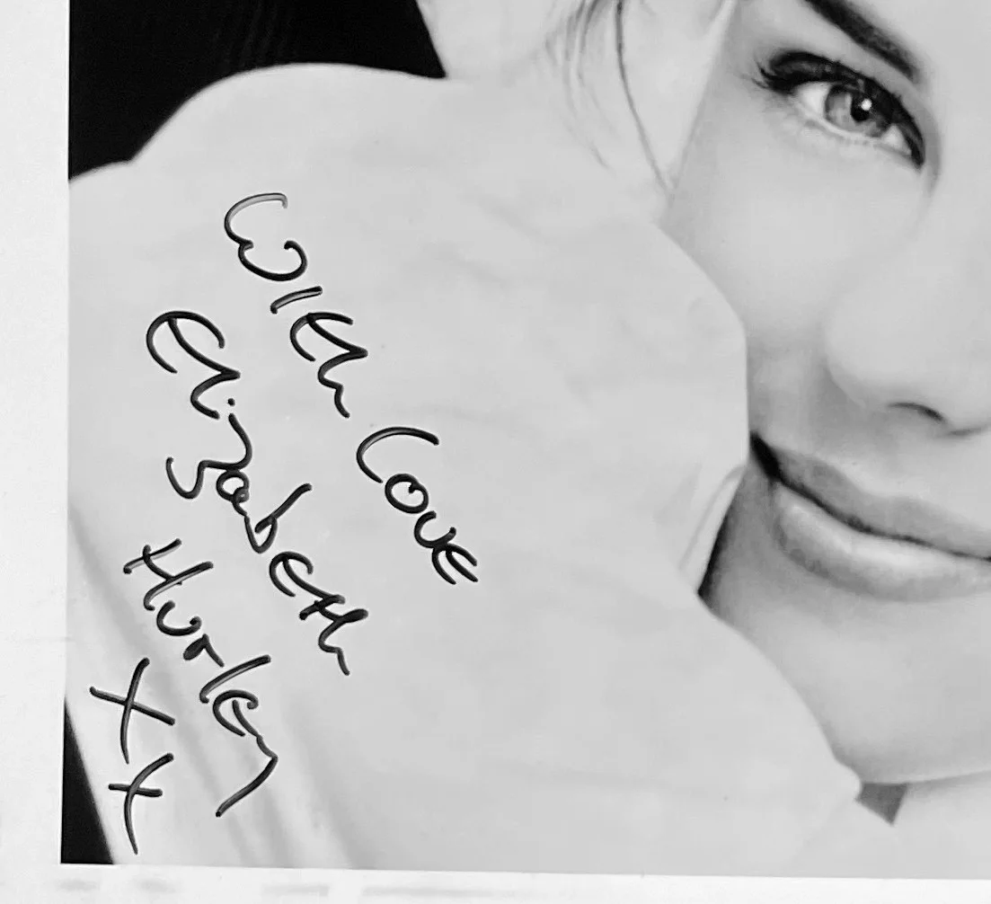 Elizabeth Hurley — Elizabeth Hurley (Model, Actress) & Billy Ray Cyrus (Singer) - Autographed Set, изображение 3