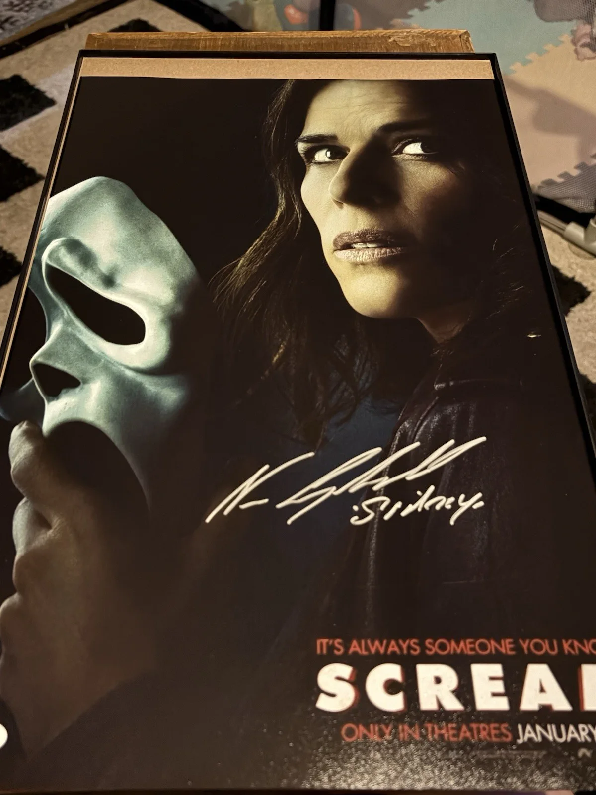 Neve Campbell — Neve Campbell SIGNED Scream 11x17 photo Sidney Prescott JSA COA .