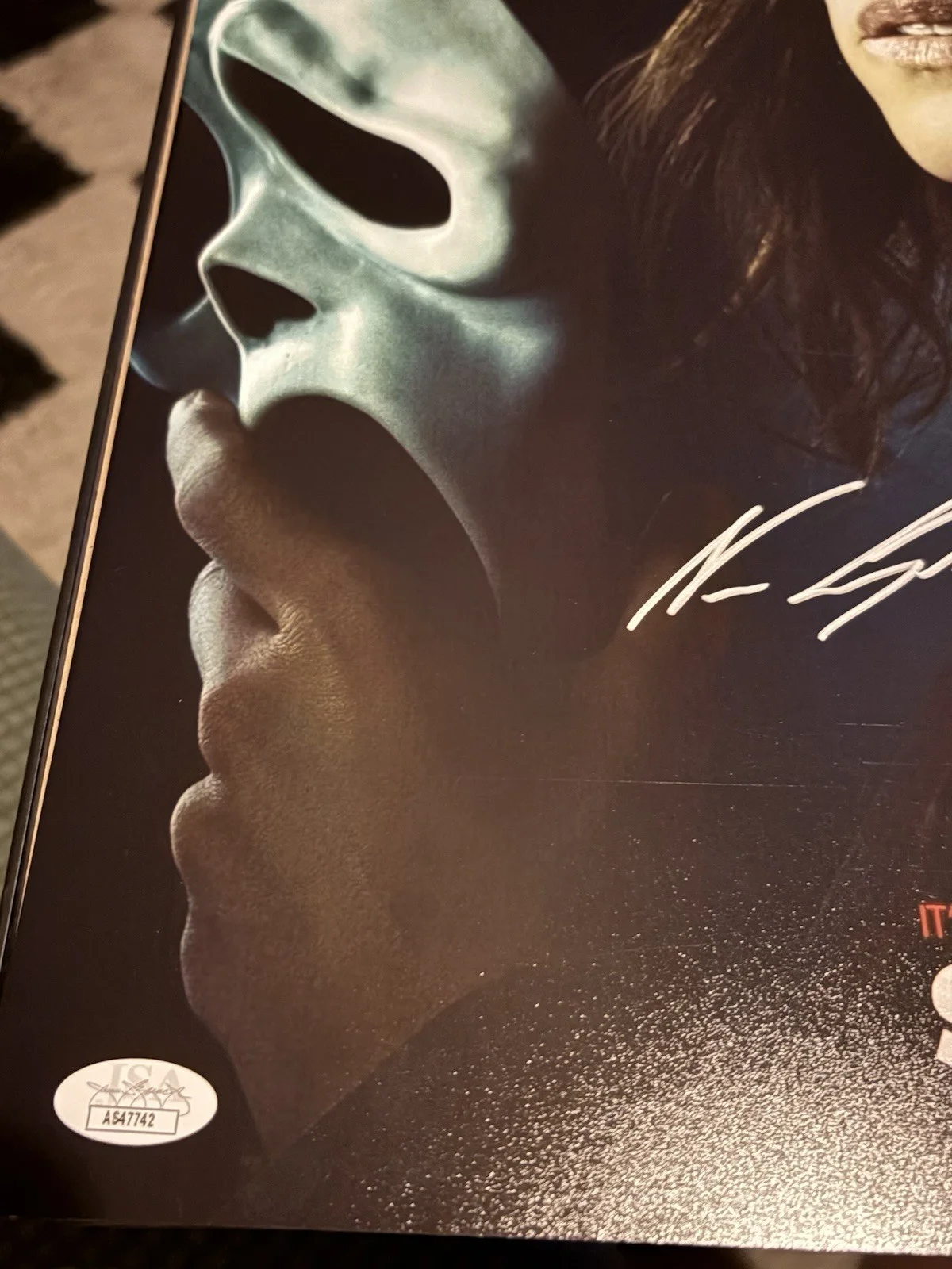 Neve Campbell — Neve Campbell SIGNED Scream 11x17 photo Sidney Prescott JSA COA ., изображение 2