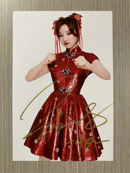 6"Song Yuqi /宋雨琦 Hand Signed Autographed Photo Autographs Collection Original, image 4