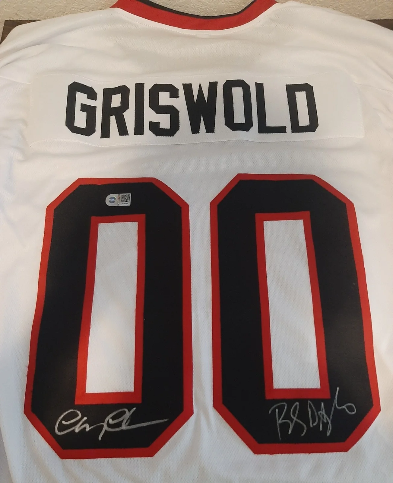 Beverly D'angelo, Chevy Chase — Christmas Vacation Griswold Dual Autographed Hockey Jersey w/ SWAU COA, изображение 3