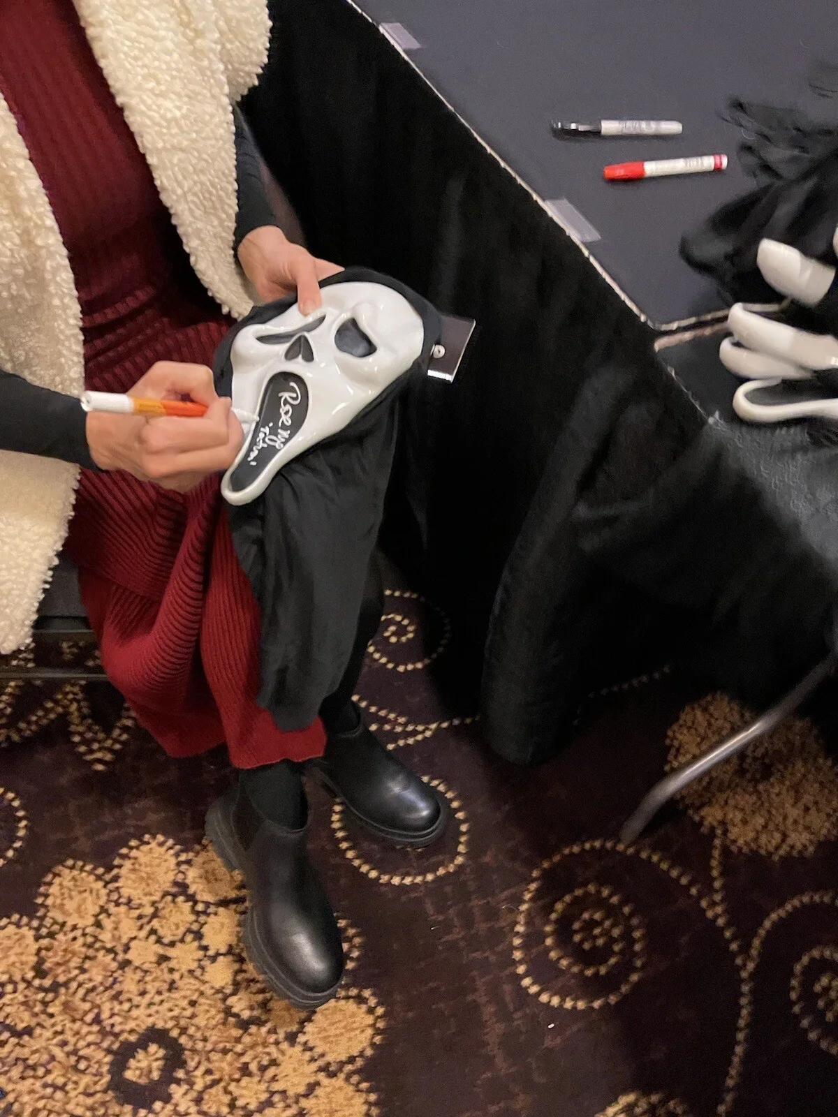 Rose McGowan — Rose McGowan signed 25th Anniversary MASK GHOSTFACE Scream 1996 Tatum JSA, image 5