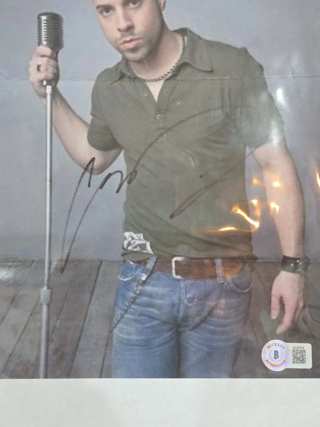 Rock Superstar Chris Daughtry Signed Autographed 8.5x11" Paper Stock Beckett BAS, image 2
