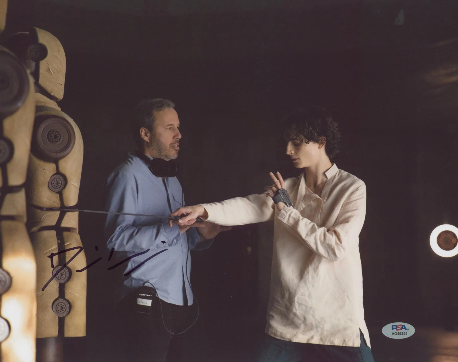 Denis Villeneuve — Denis Villeneuve Dune Authentic Signed 11x14 Horizontal Photo PSA/DNA #AQ49355