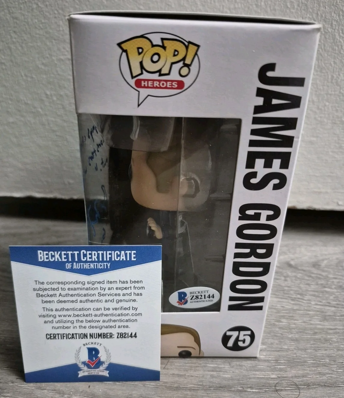 Ben Mckenzie Signed Funko Pop BECKETT Gotham James Gordon The OC MTV Southland, изображение 2