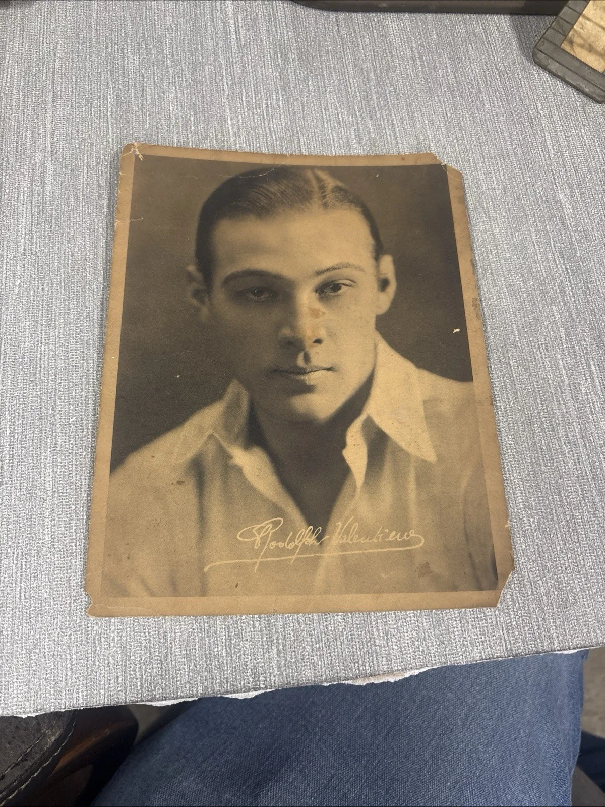 Rudolph Valentino — Rudolph Valentino Original Signed Autographed Black & White Photograph