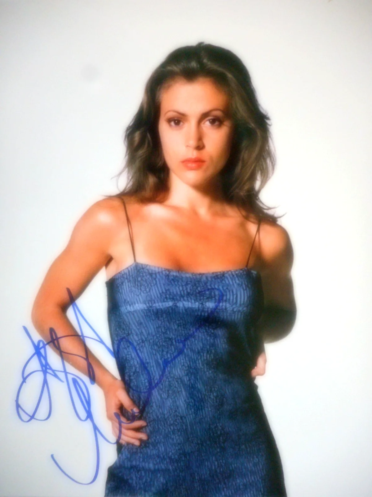 Alyssa Milano — Alyssa Milano signed CHARMED Phoebe 8 x 10 Photo with COA &#d Holograms, image 2