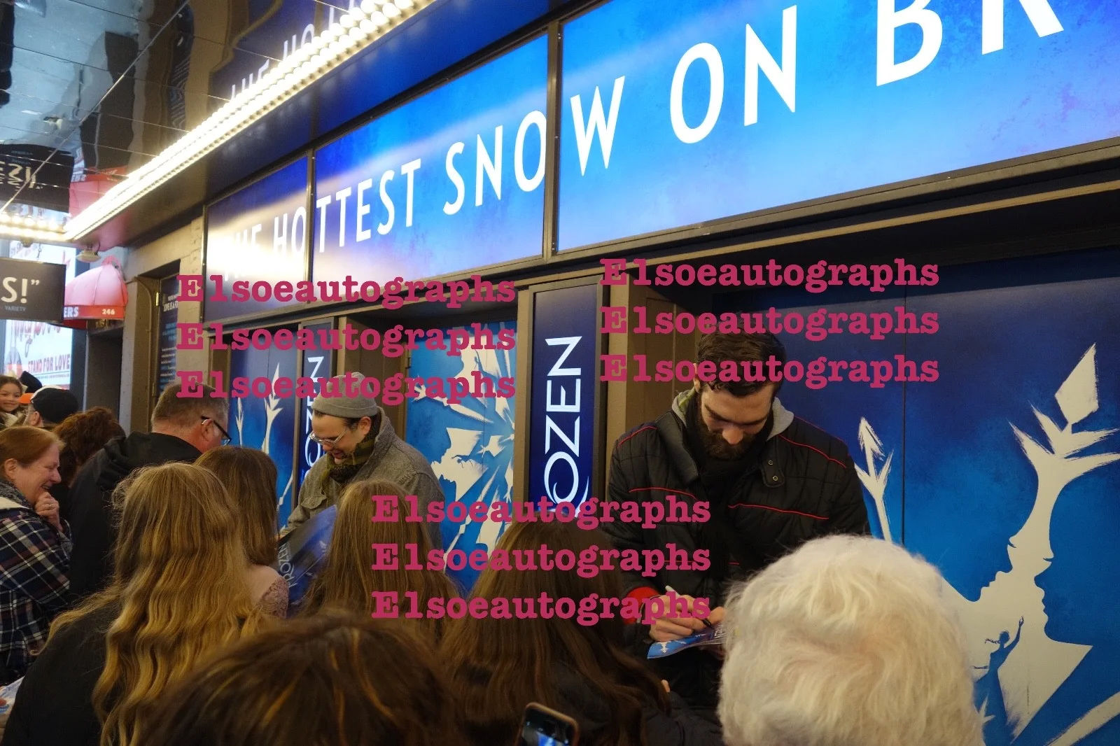 Cast — Cast signed Frozen Broadway Musical 8x10 Photo - Elsa Anna Olaf Hans - Idina, изображение 2