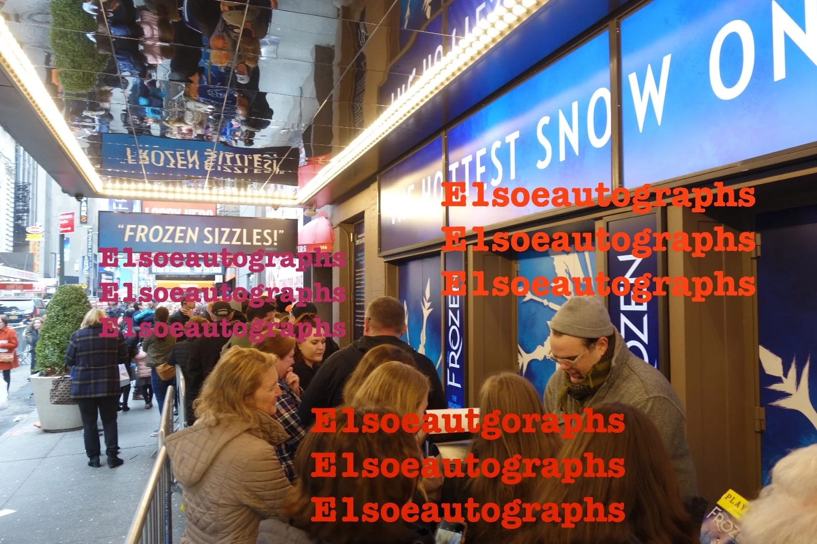 Cast — Cast signed Frozen Broadway Musical 8x10 Photo - Elsa Anna Olaf Hans - Idina, изображение 3