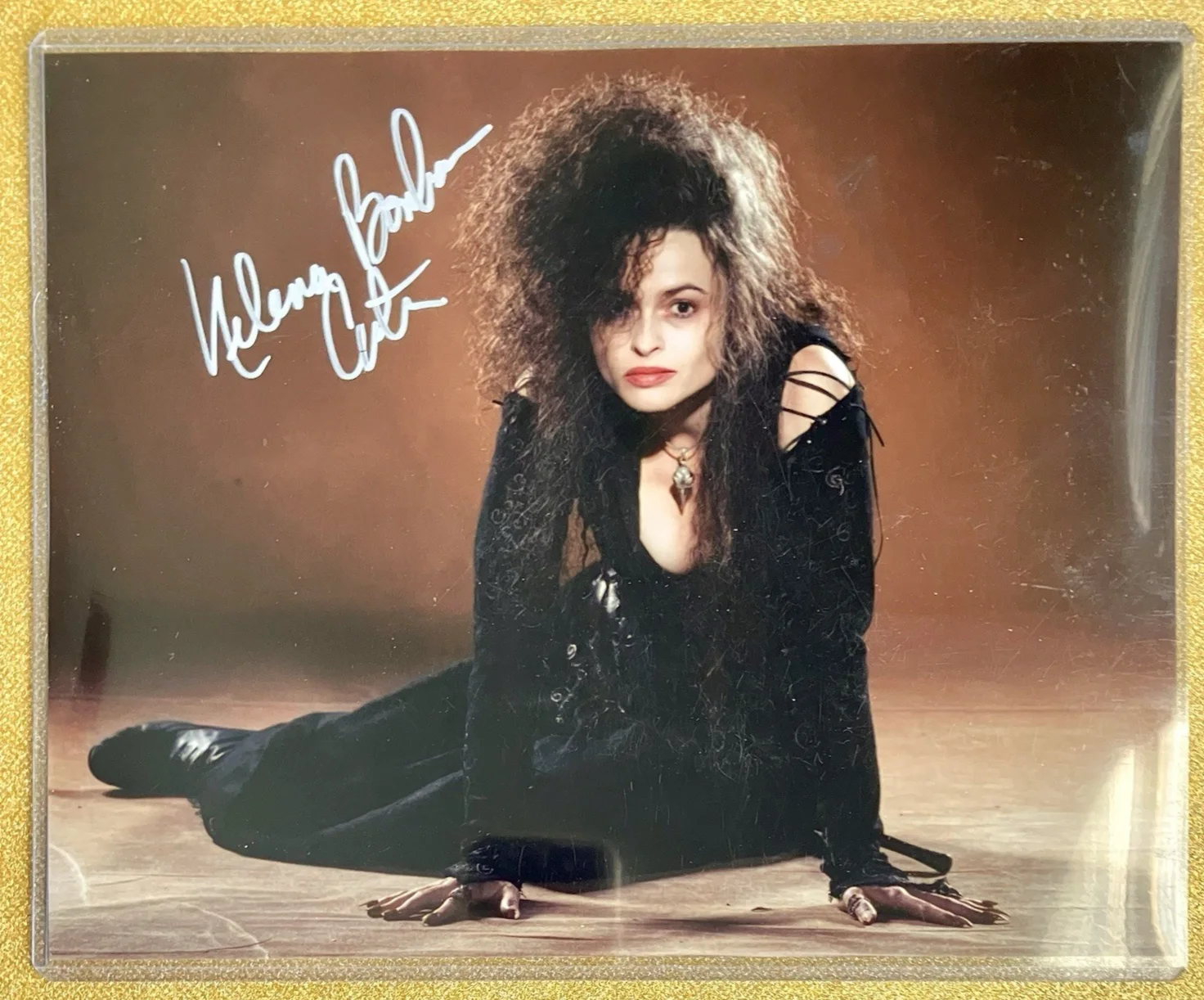 Helena Bonham Carter — Helena Bonham Carter Autographed Harry Potter Bellatrix Lestrange 8x10 Photo COA