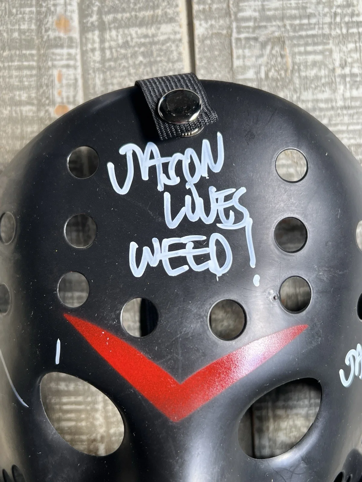 Ari Lehman — Ari Lehman Signed & Inscribed Jason Voorhees Mask “I Love Weed” Jason 1 Beckett, изображение 3