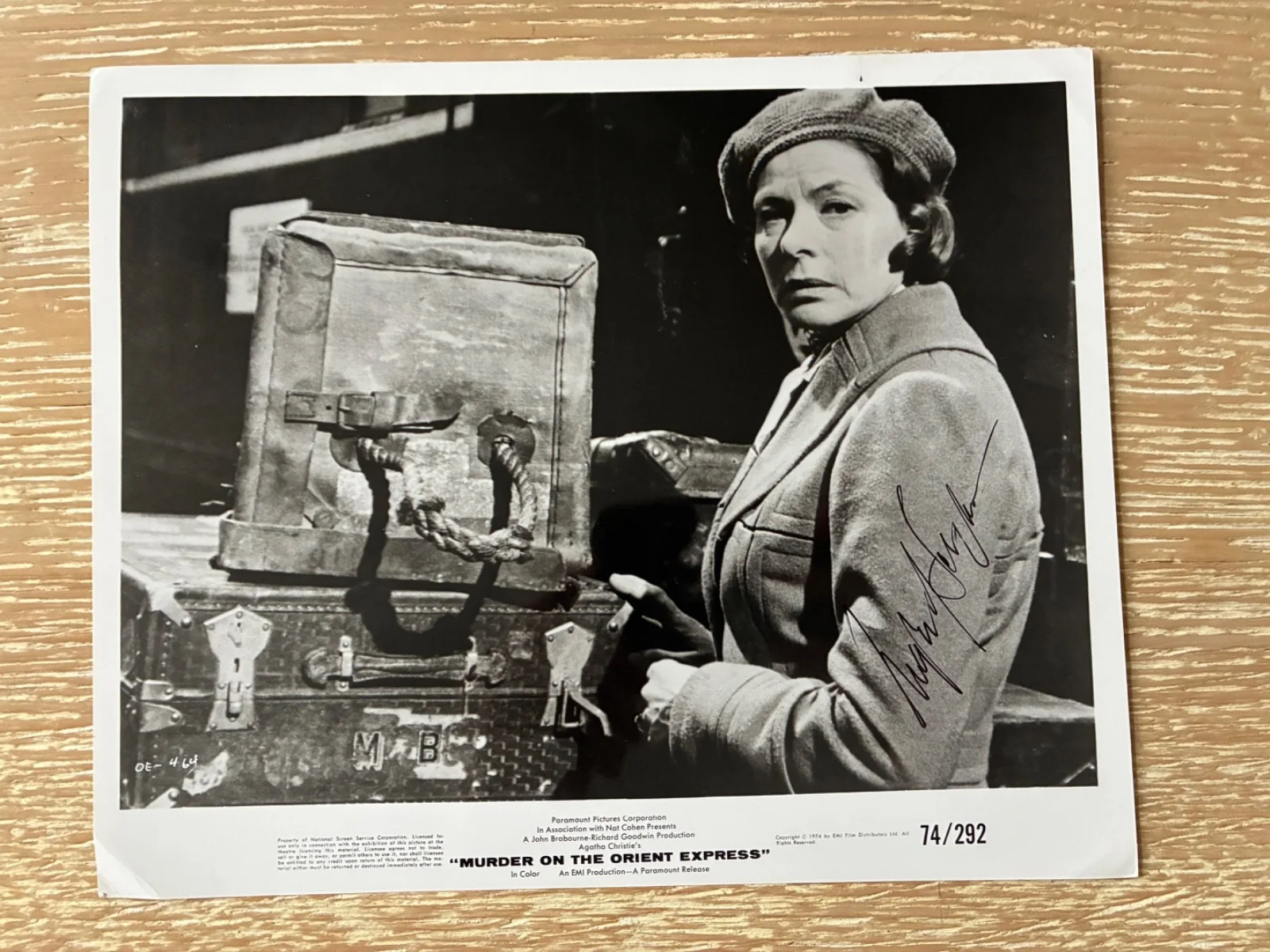 Ingrid Bergman — Ingrid Bergman SIGNED 8x10 Photo Murder on the Orient Express 1974 Original NSS