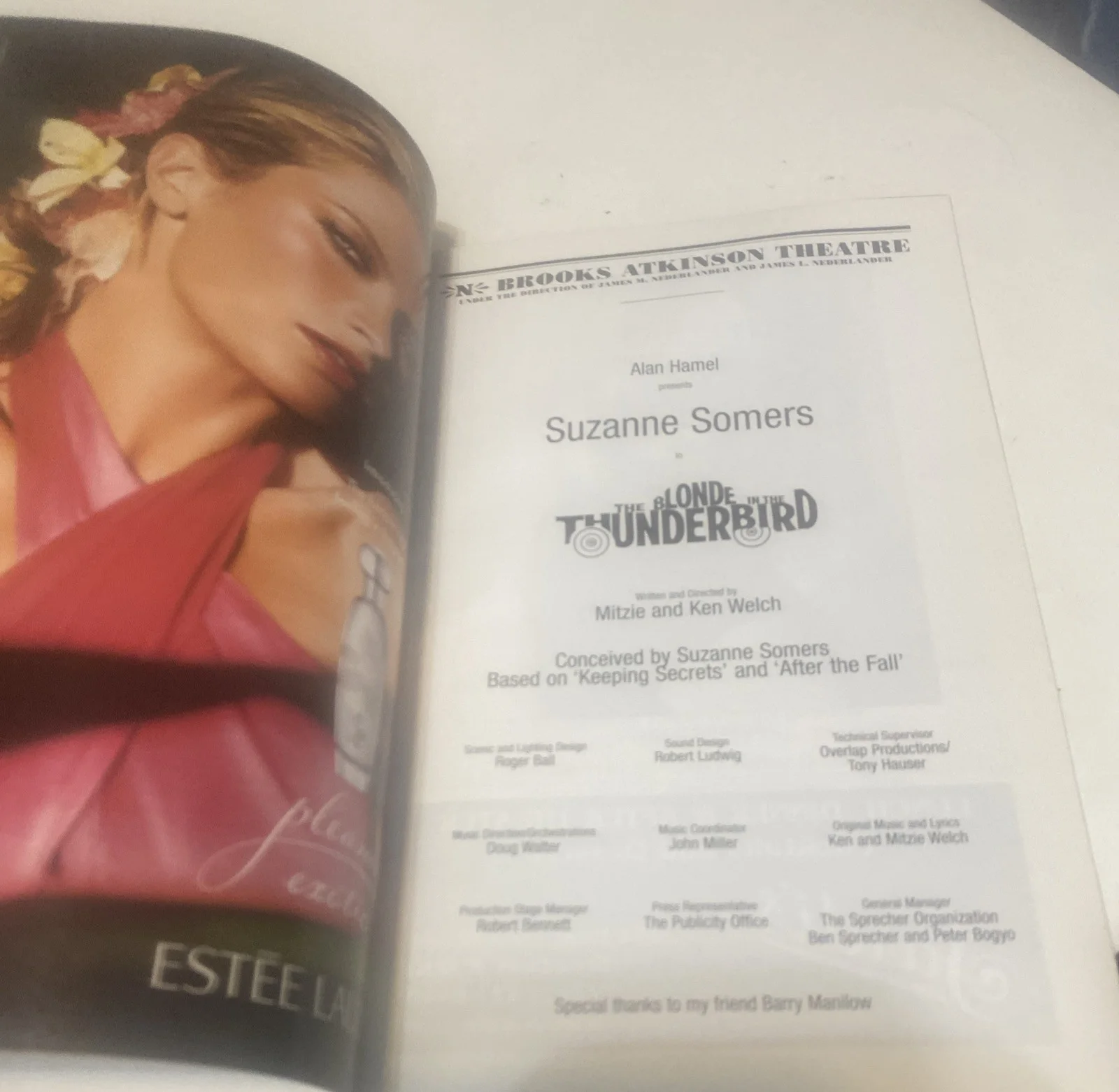 Suzanne Somers — SUZANNE SOMERS Signed BLONDE IN THE THUNDERBIRD PLAYBILL Autograph, image 3