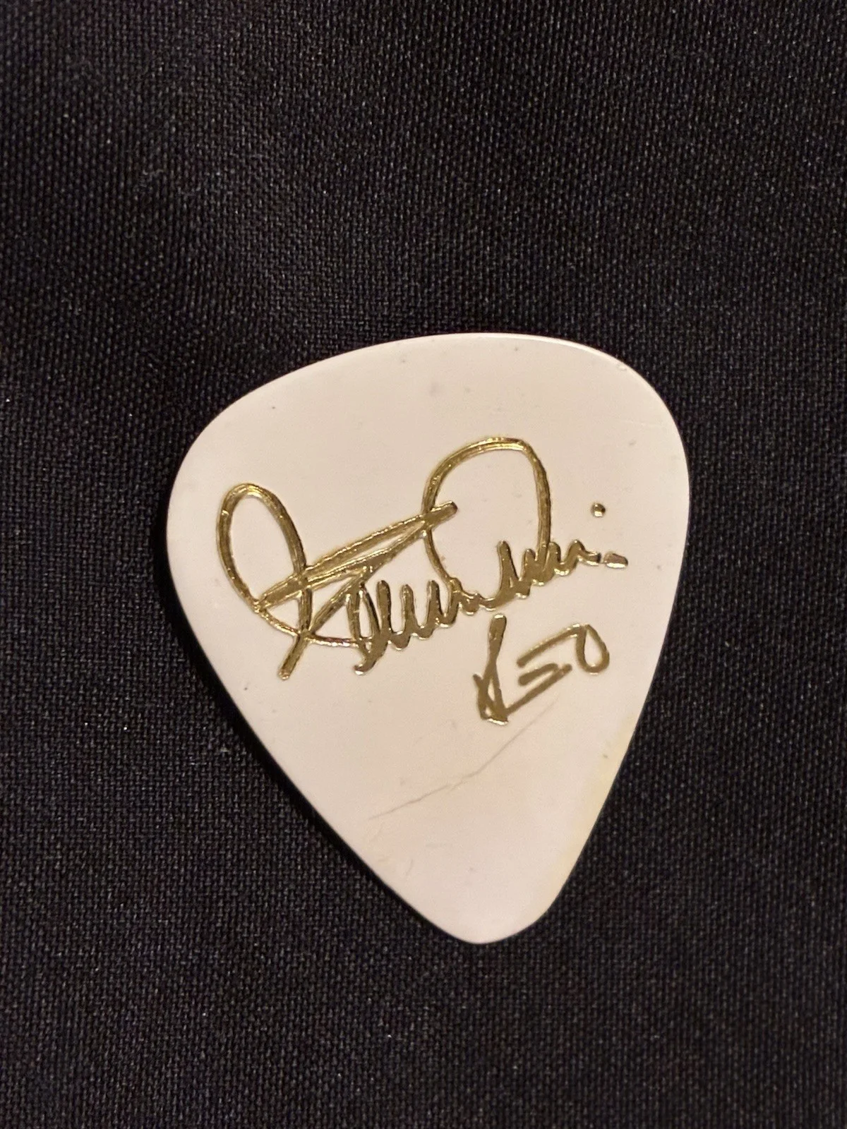 REO Speedwagon Autographed White Guitar Pick Gold Logo Signature Original, изображение 2