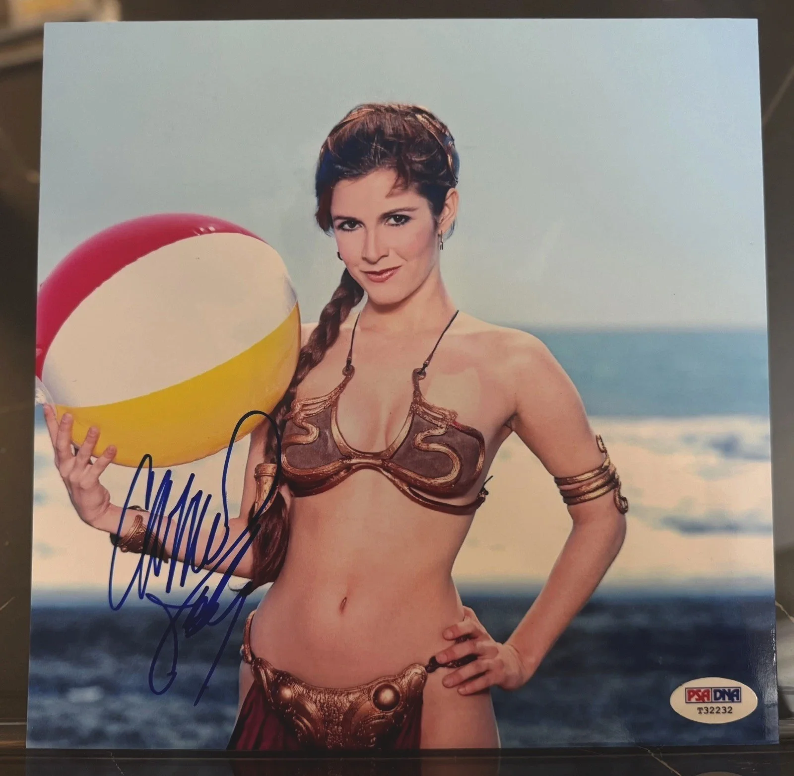 Carrie Fisher — Carrie Fisher Signed Princess Leia 8.5x8.5 Star Wars Photo PSA DNA NO CARD
