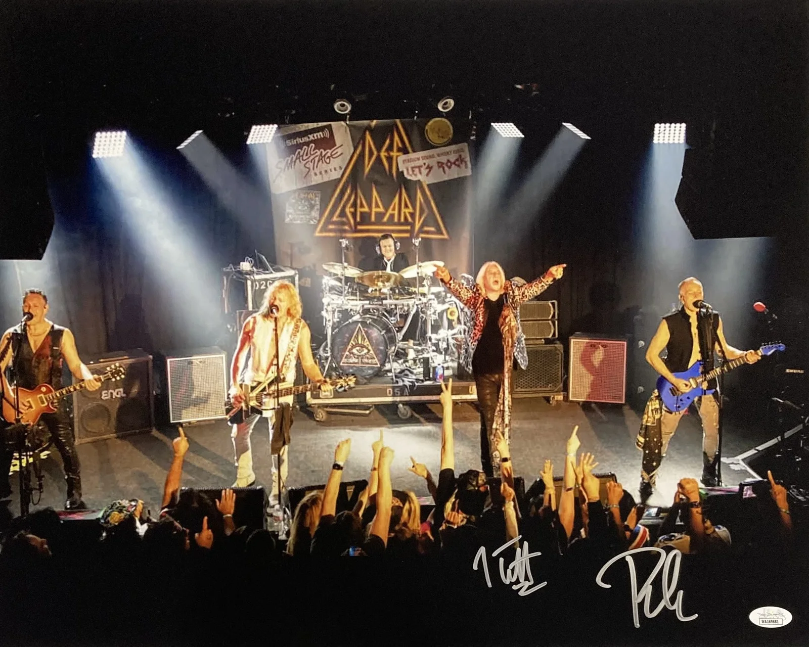 Joe Elliott — Joe Elliott Phil Collen Signed 16x20 Def Leppard Band Photo 2 JSA ITP