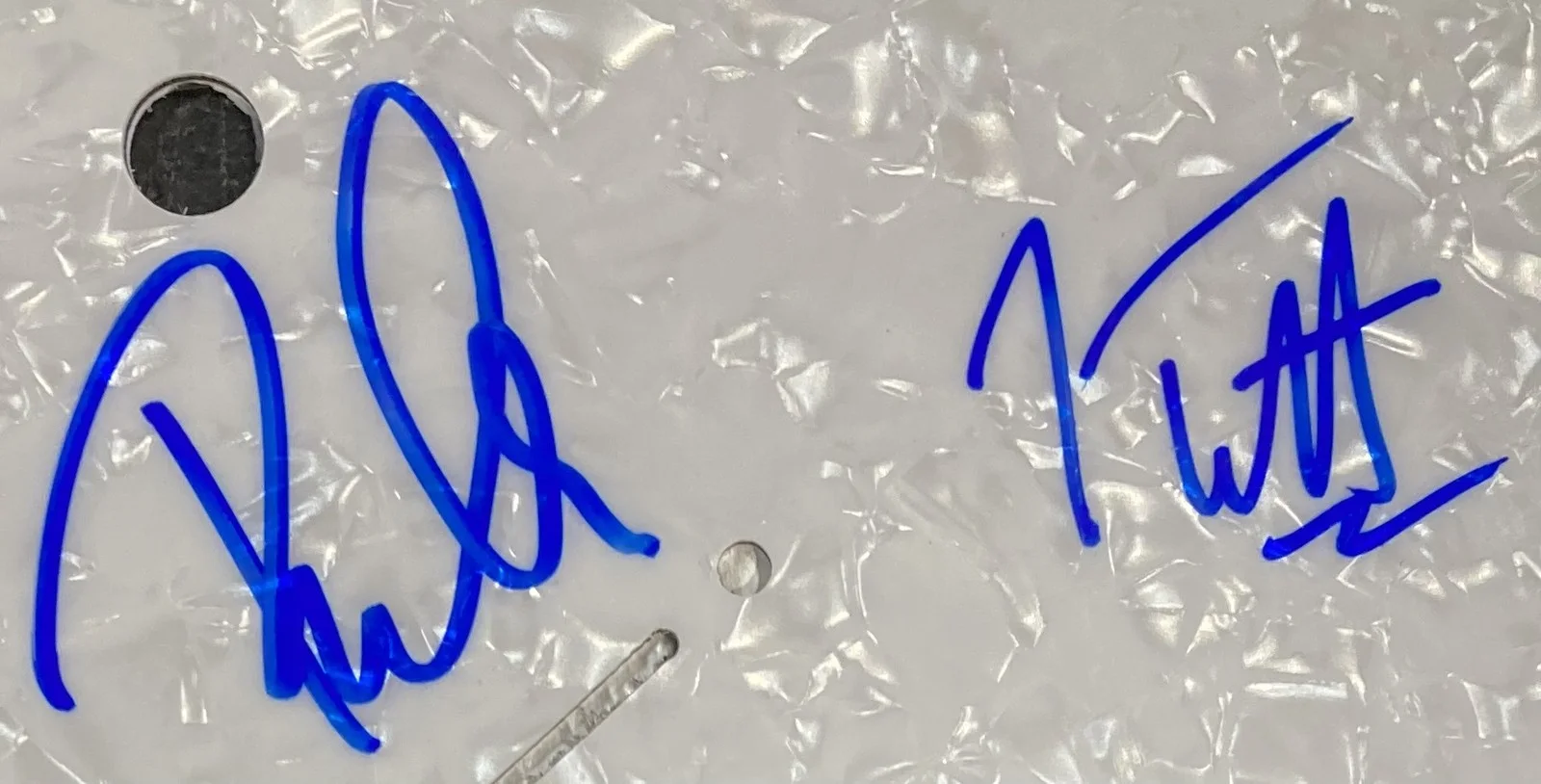 Joe Elliott — Joe Elliott Phil Collen Def Leppard Signed Gray Guitar Pick Guard JSA ITP, image 2