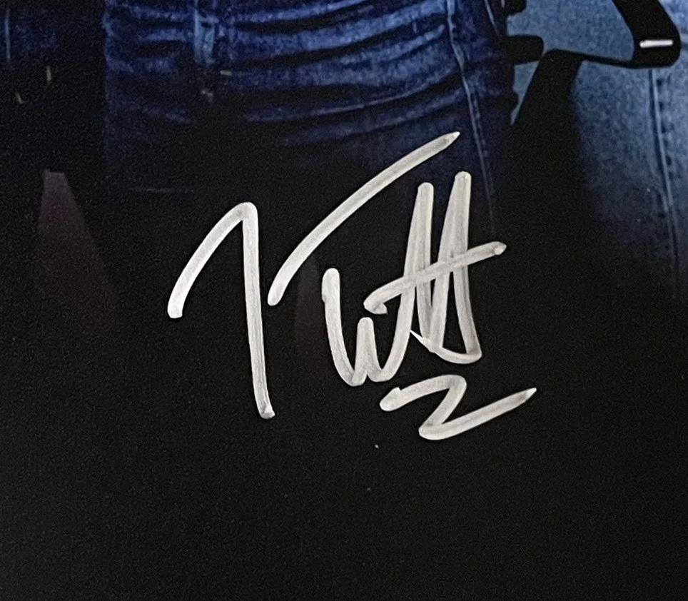 Joe Elliott — Joe Elliott Signed 16x20 Def Leppard Performance Photo JSA ITP, image 2