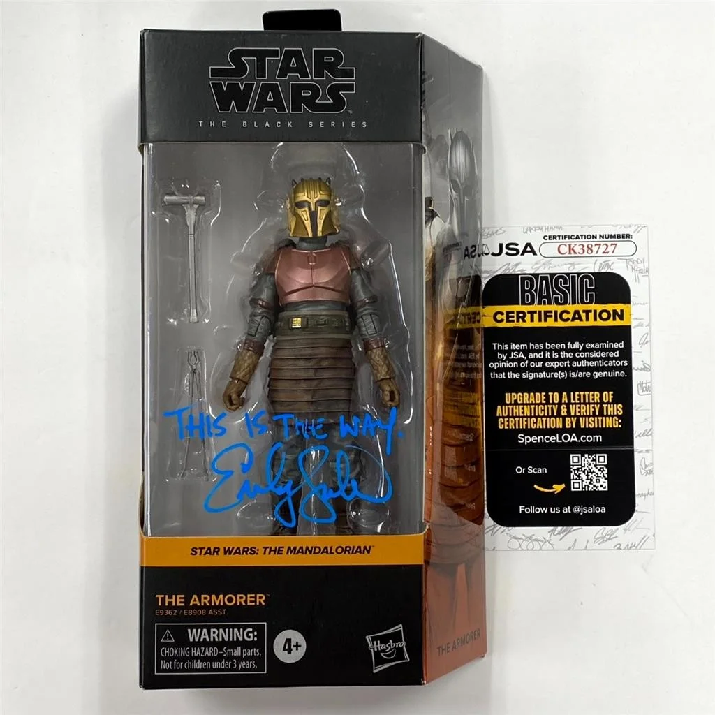 Emily Swallow signed "This is the Way" Armorer Black Figure autograph ~ JSA BAS, изображение 2