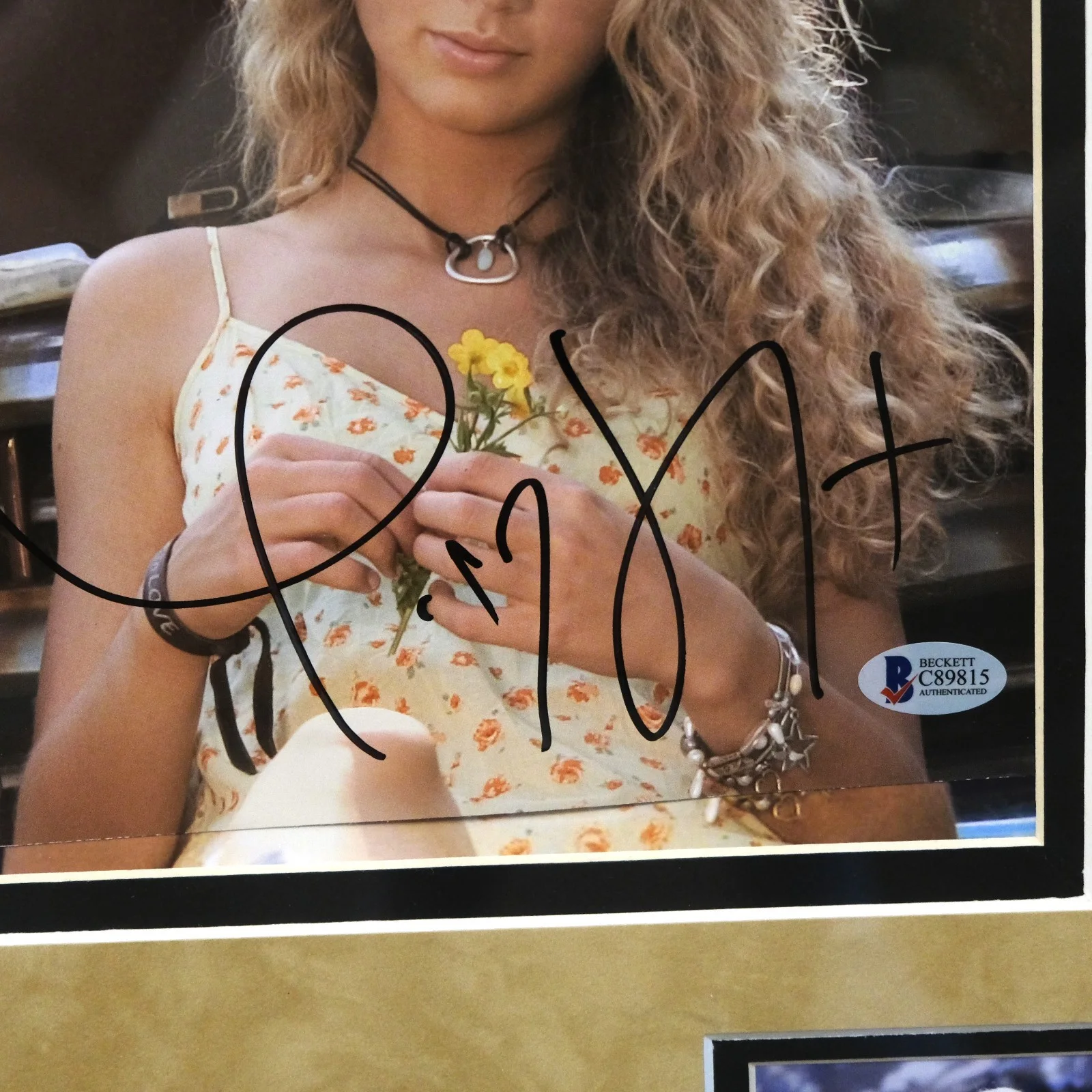 Taylor Swift Signed Autograph Tim McGraw Debut Photo Framed Beckett COA PSA JSA, изображение 3