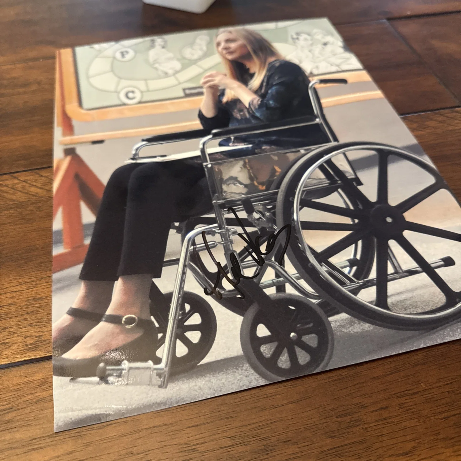 Hope Davis Signed Autograph 8x10 Photo "Wayward Pines" w/COA & Matching Hologram, изображение 2